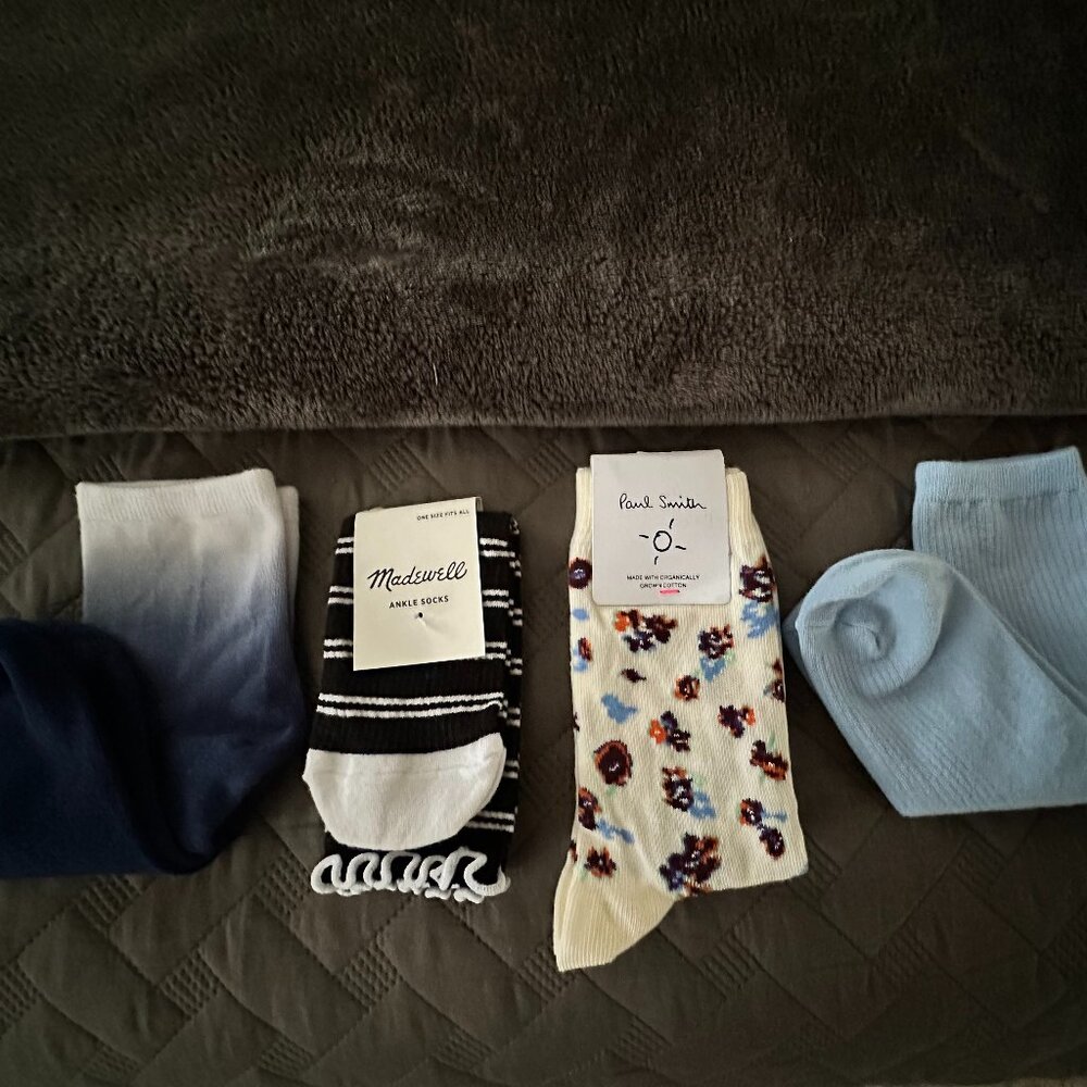 Bundle of FOUR Pairs of Springtime Socks - Madewell and Paul Smith - NWT - Picture 2 of 4